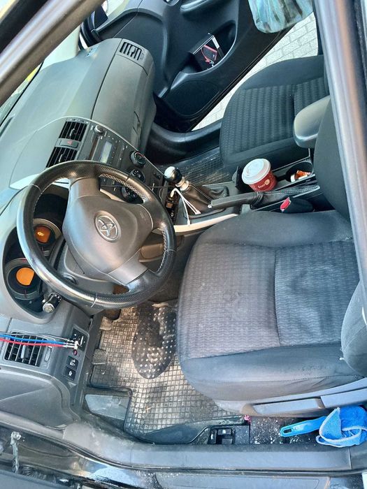 Toyota Corolla 2009 1.3 +gaz