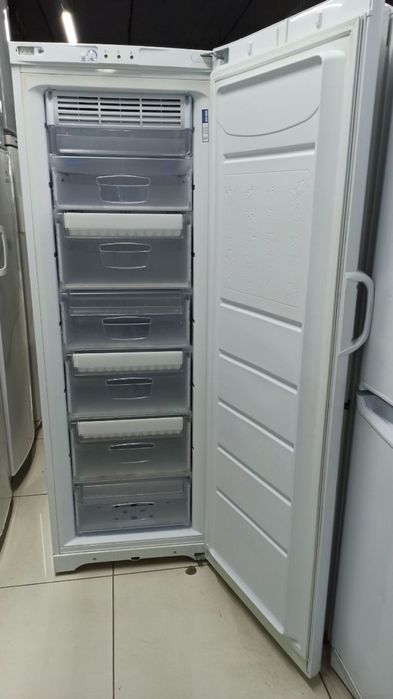 Морозильна камера б/у Siemens в ідеальному стані: 3 999 грн ...