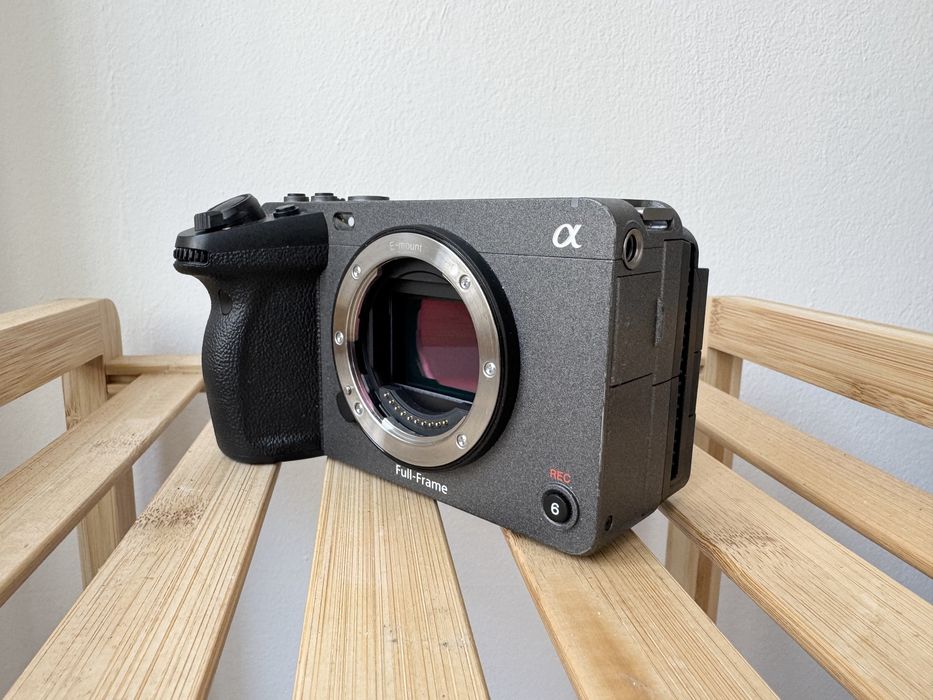 Sony ILME FX3 - Câmara CinemaLine - Full Frame - 4K