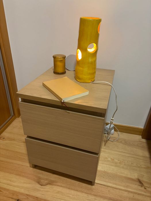 Mesa de Cabeceira