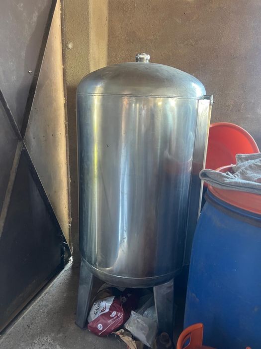 2 cubas de inox para vinho
