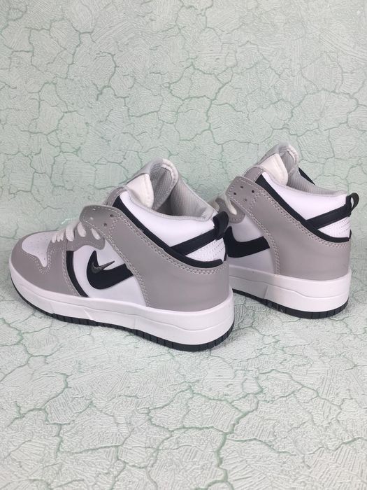 Распродажа  Кросівки NIKE дитячі , підліткові на на дівчинку