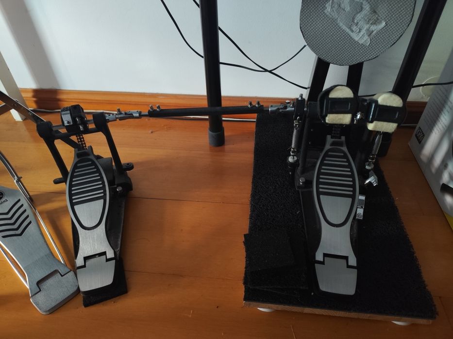 Pedal duplo/Pedal de Bombo Ashton BDP400TW