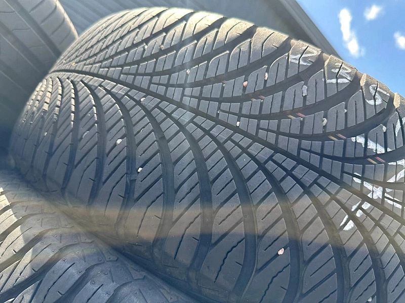 235/60/18 Goodyear Vector 4S g2_7,5mm_2szt_(752)