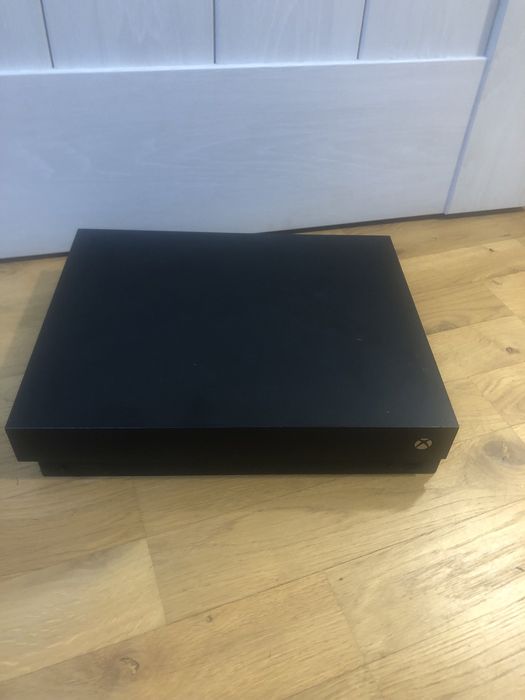 Xbox one x 2 pady