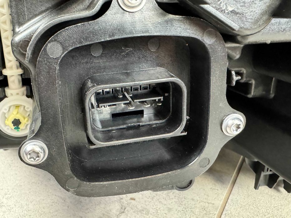 Фары G30 Shadow Line LCI