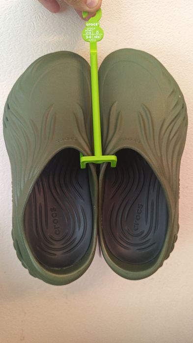 Продам Crocs Echo Wave  оригинал