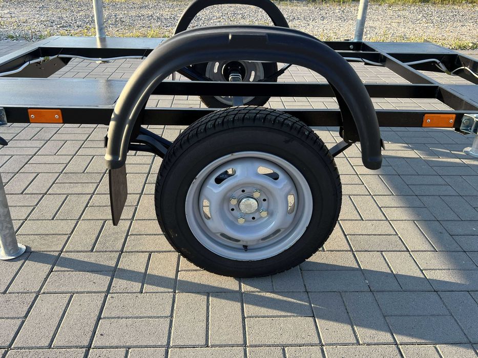 Прицеп для генератора до 700кг - легковий одновісний з опорами