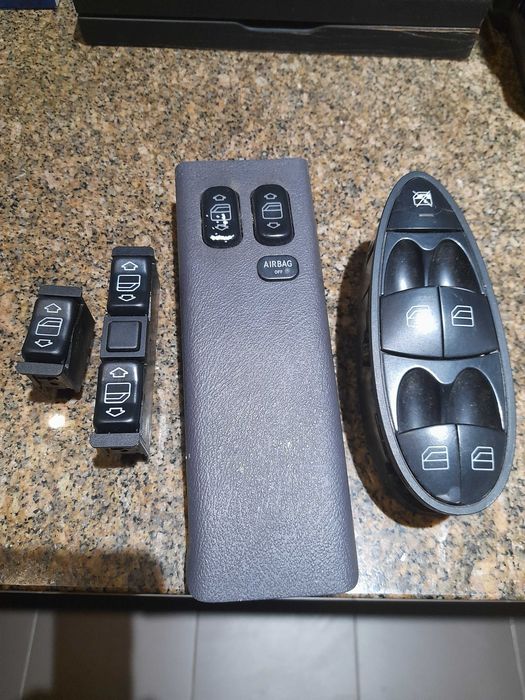 Vendo mercedes benz 140 A, 203,124 ou 210 botão do vidro eléctrico