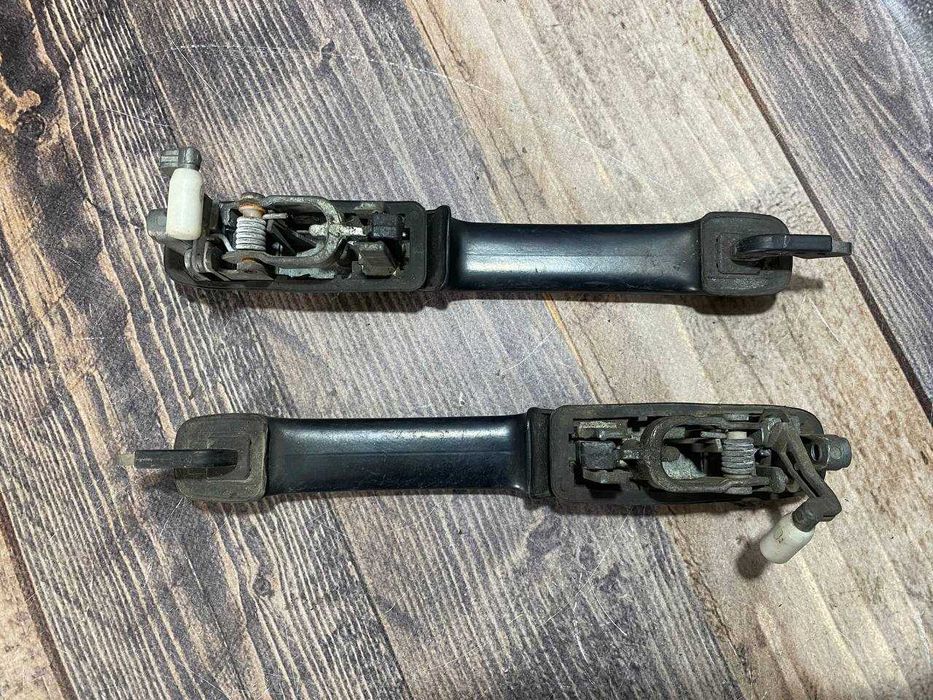 Ручка дверей зовнішня задня права ліва Volkswagen Passat B3 / B4