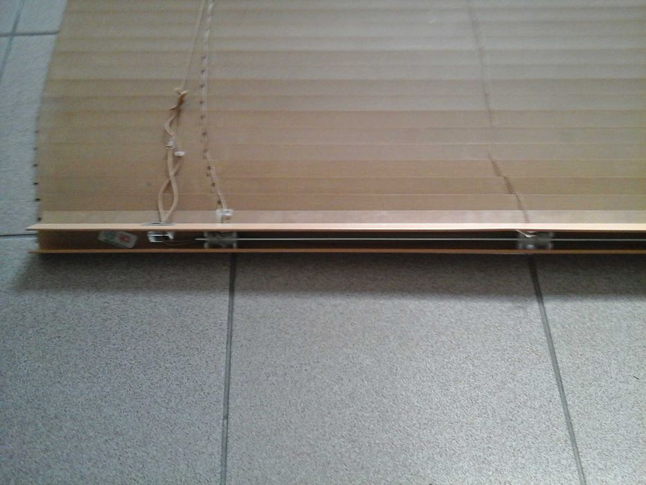 żaluzje pokojowe drewniane dwie sztuki