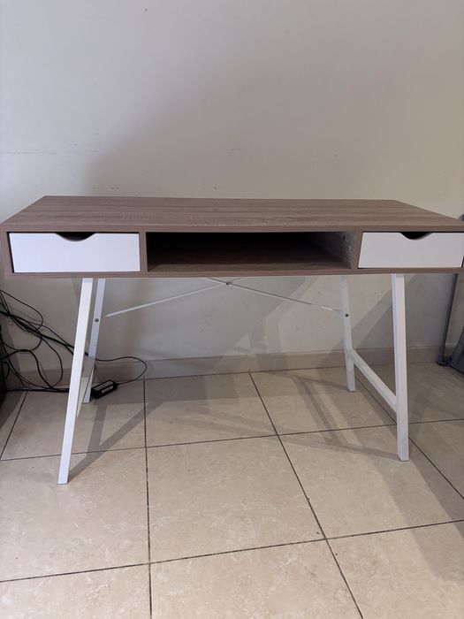 Mesa secretária