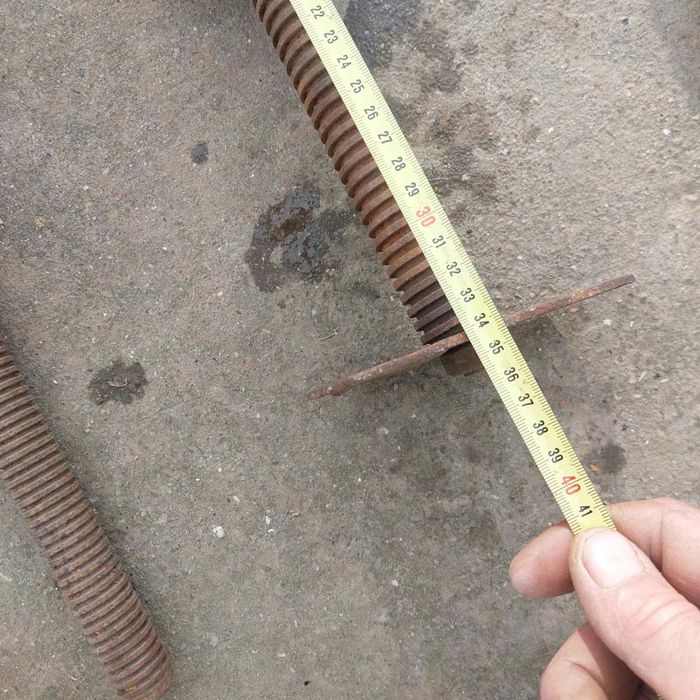 Продаються  різьби для преса