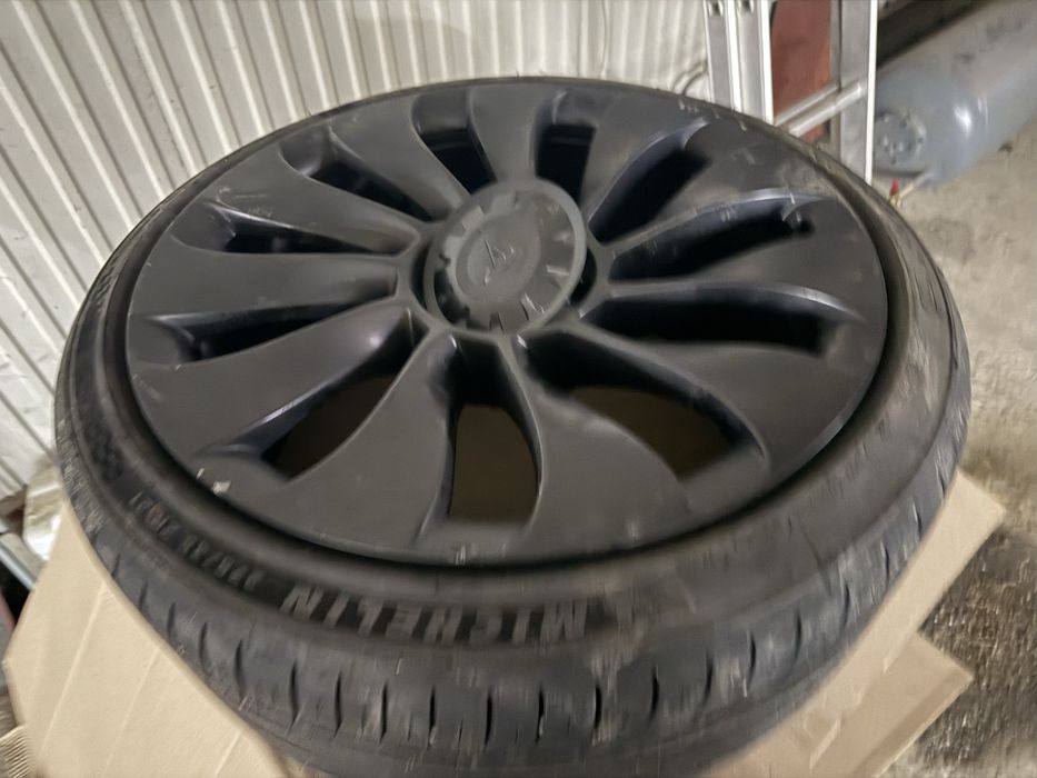 Диски в зборі Tesla model Y