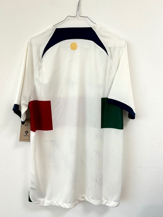 Camisola da Seleção de Portugal nova assinada pelo 11 titular - M/L