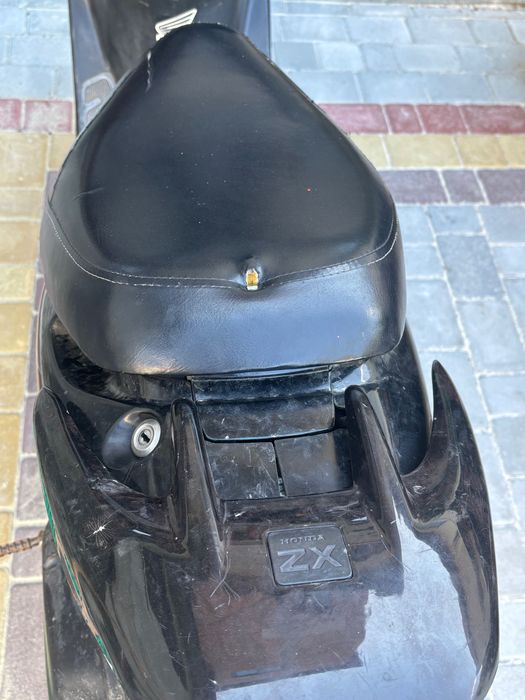 Скутер Honda dio 35zx