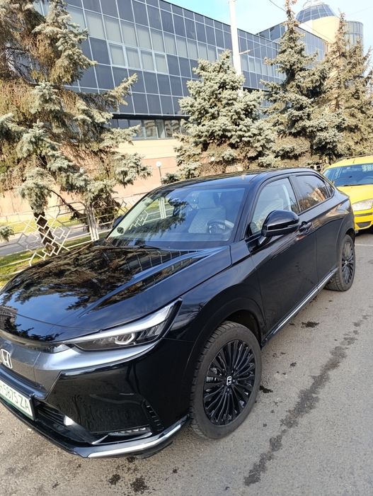 Продам электро автомобиль Honda