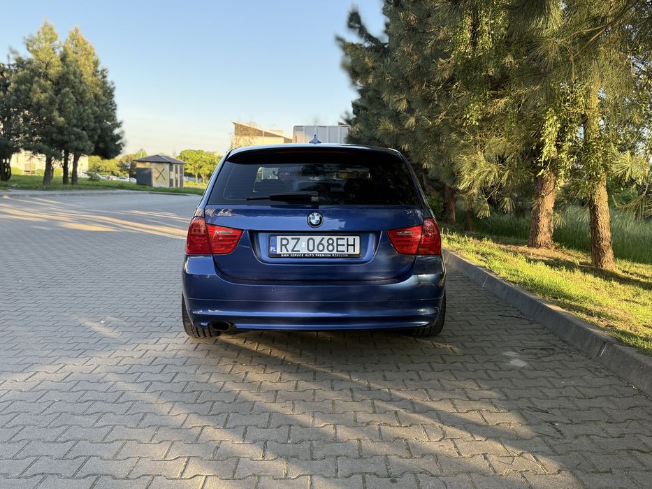 BMW E91 318d 2008r.