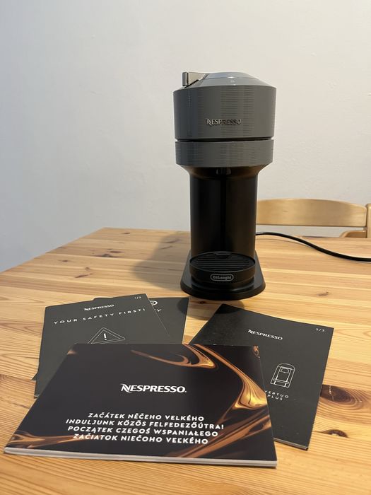 Ekspres Nespresso Vertuo Next – używany, w super stanie