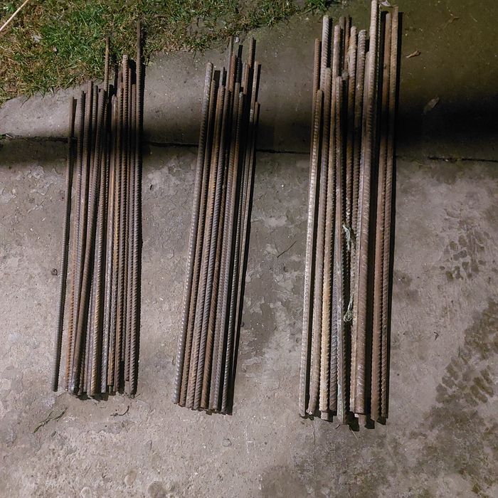 Продам куски арматури для будівництва