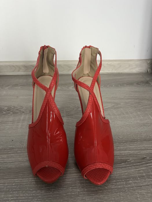 Sandałki na szpilce