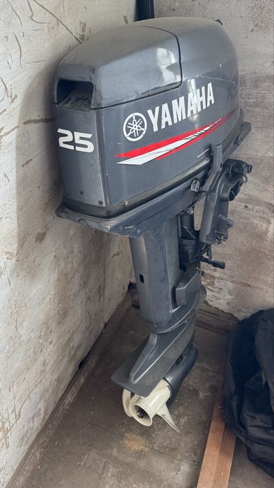 Лодочний мотор YAMAHA 25