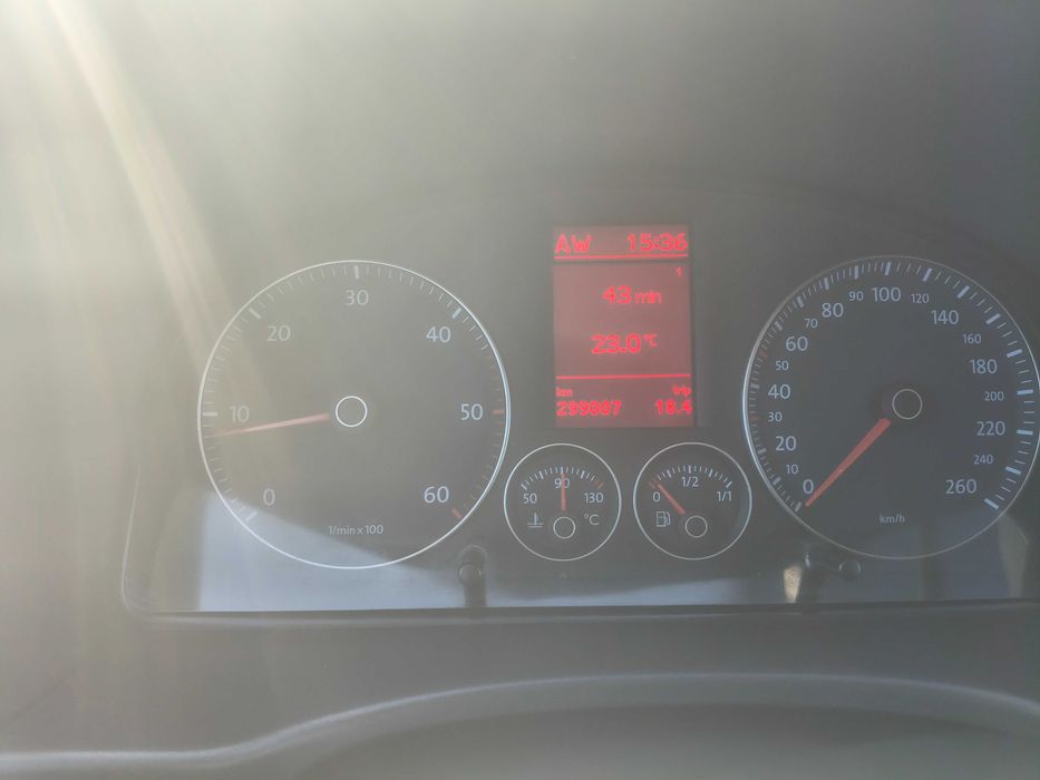Volkswagen Caddy 1,9tdi klima poszanowany MAXI rok 2010