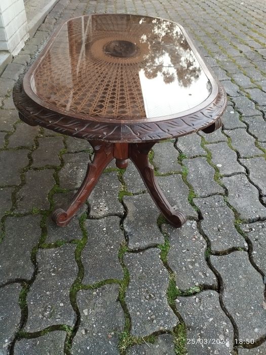 Mesa de centro 
1,00 metro por 0,51