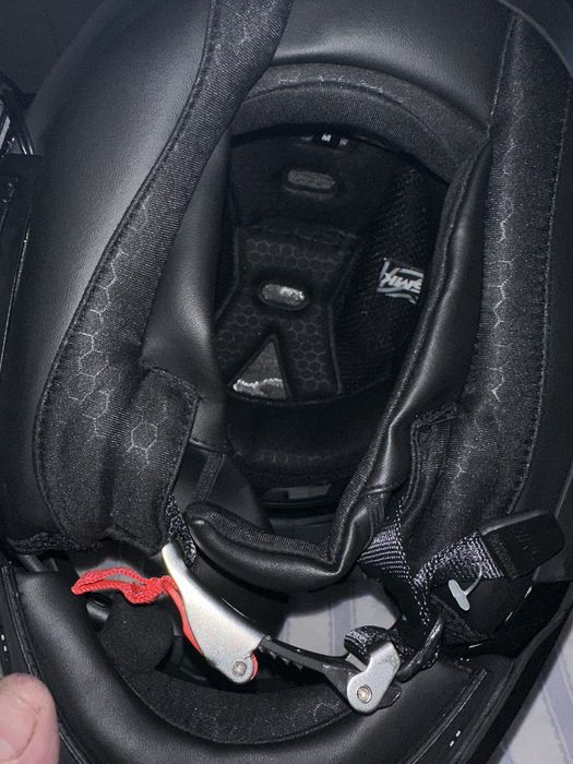 Capacete modelar SMK com sistema Cardo