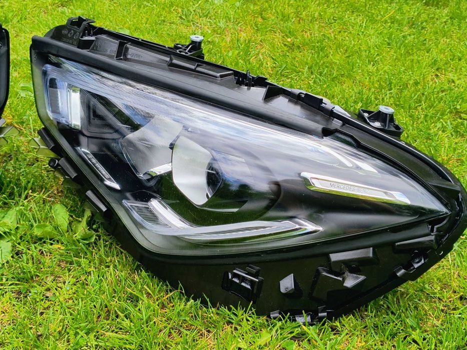 Mercedes CLA W118 A1189062500 Reflektory Lampy Xenon LED