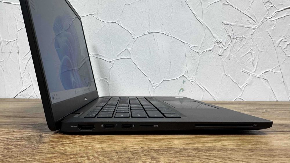 Dell Latitude 7310 – i7-10610U, 16GB RAM, 256GB SSD