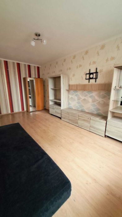 Здається довгостроково 1 кімнатна Чешка, Газ