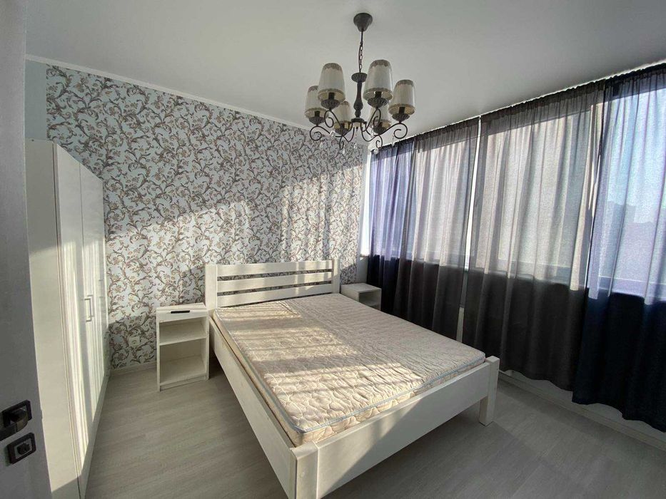 Продам 2 кімнатну квартиру з ремонтом на вул. Сахарова