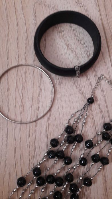 Naszyjnik koraliki czarne srebrne +2 bransoetki