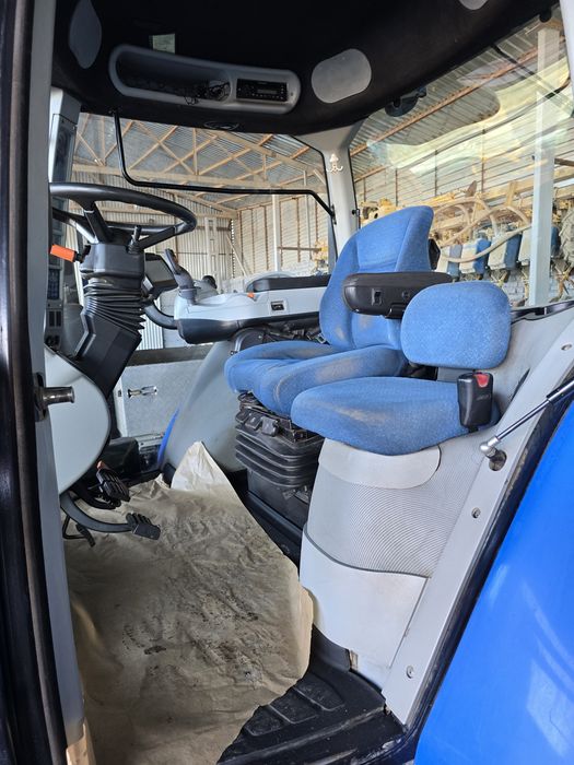 Прожам трактор New Holland t8 390