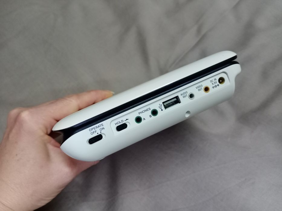 Портативный DVD плеер Sony DVP-FX 750