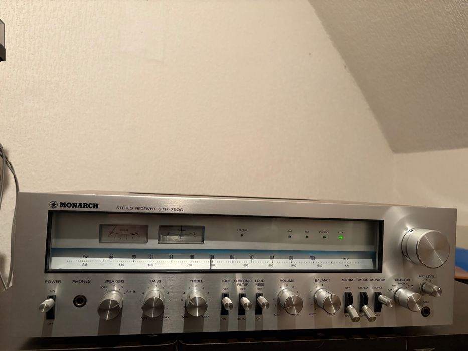 MONARCH STR-7500 Amplituner