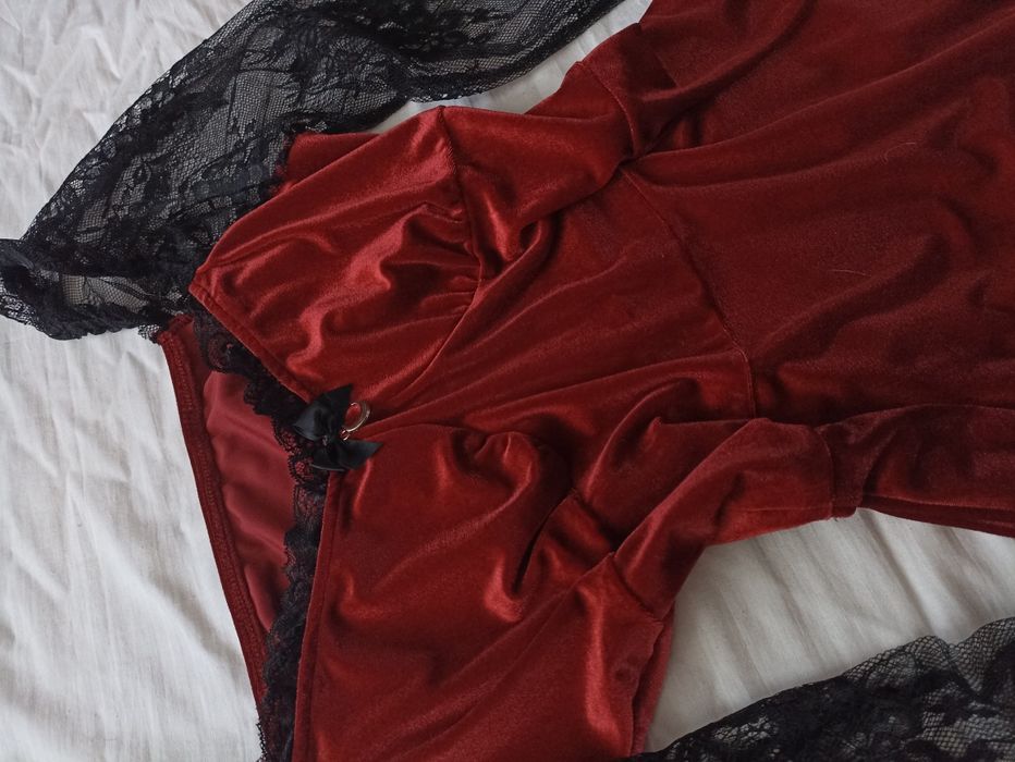 Готичне червоне велюрове  плаття емо альт