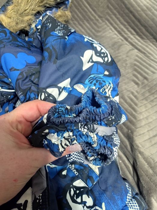 Продам зимний комбинезон Huppa