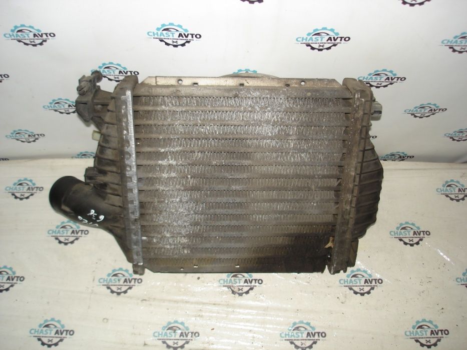 Радиатор интеркуллера Mercedes Vito 638