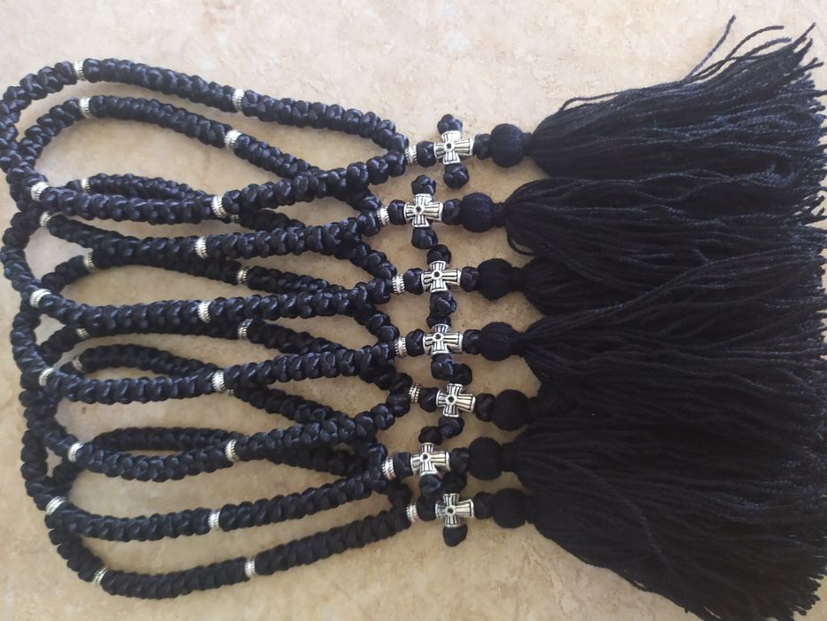 Четки плетёные, вервица , брояница , комбоскини.