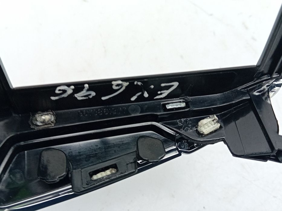 Moldura da consola central / rádio / aro PEUGEOT 208