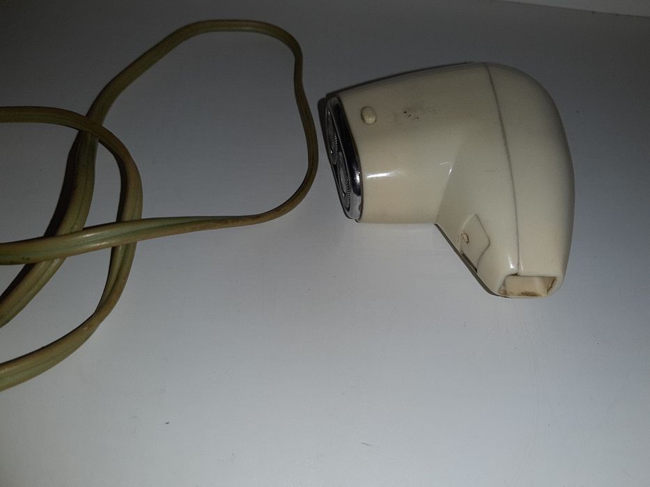 Продам бритву на запчасти или на ремонт