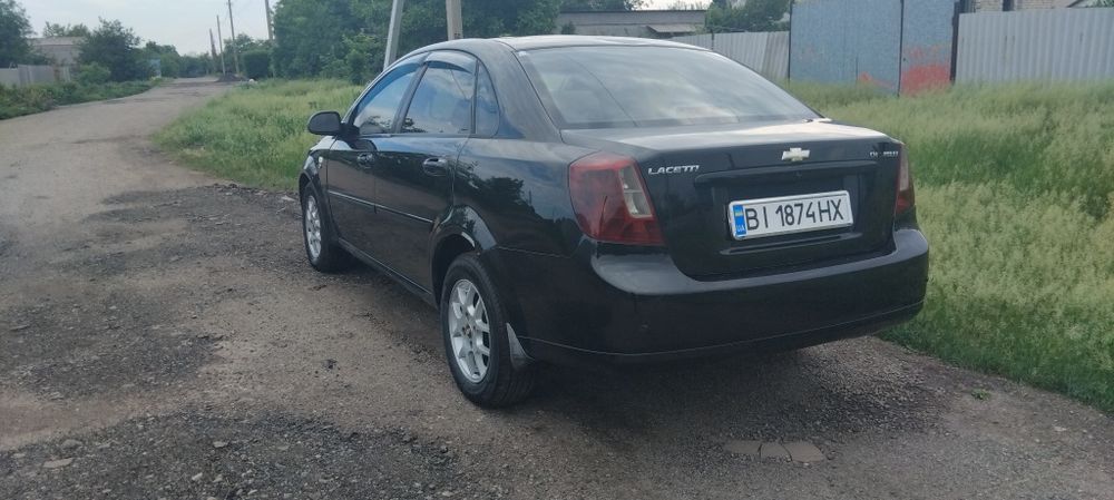 Шеврон лачетті 1.8