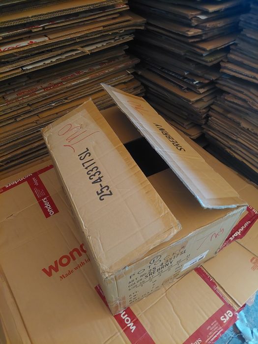 Kartony grube srednie używane