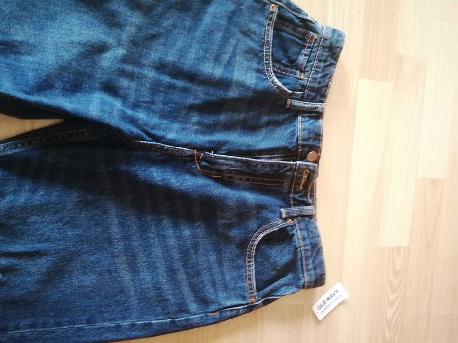 Spodnie jeans z rozdarciami