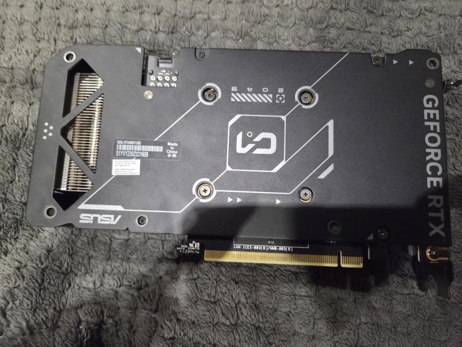 Продам видеокарту RTX 4060Ti