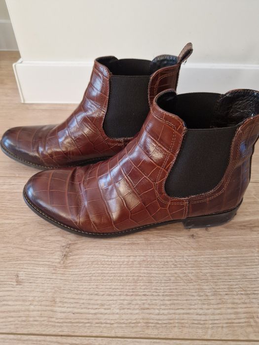 Świetne botki skórzane Gino Rossi
