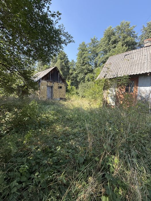 Затишна земельна ділянка під будинок в 17хв. від міста.