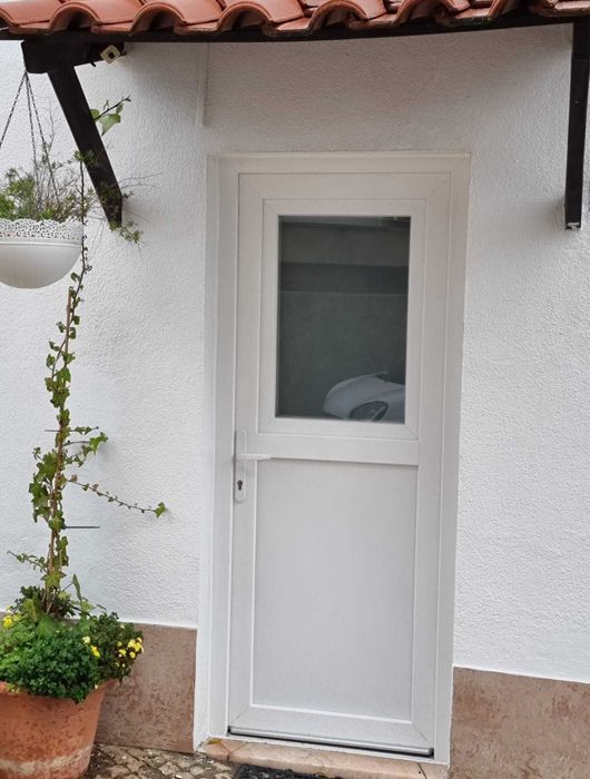 Portas e janelas oscilobatente Pvc